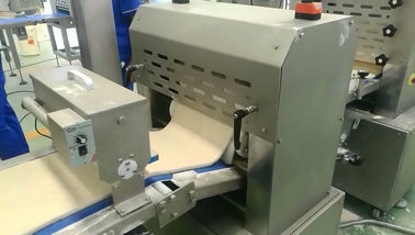 Easy Operate Pizza Making Machine , Pizza Dough Press Machine Corrosion Resistant supplier