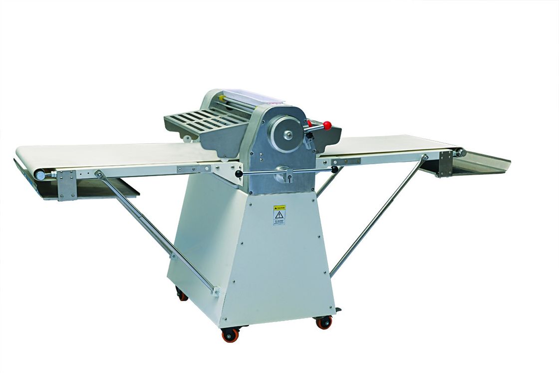 Easy Operate Manual Pastry Sheeter Simple Structure For Produce Laminated Dough
